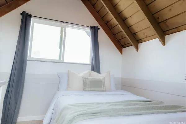 $1,200,000 | 94-386 Makapipipi Street, Mililani, HI 96789