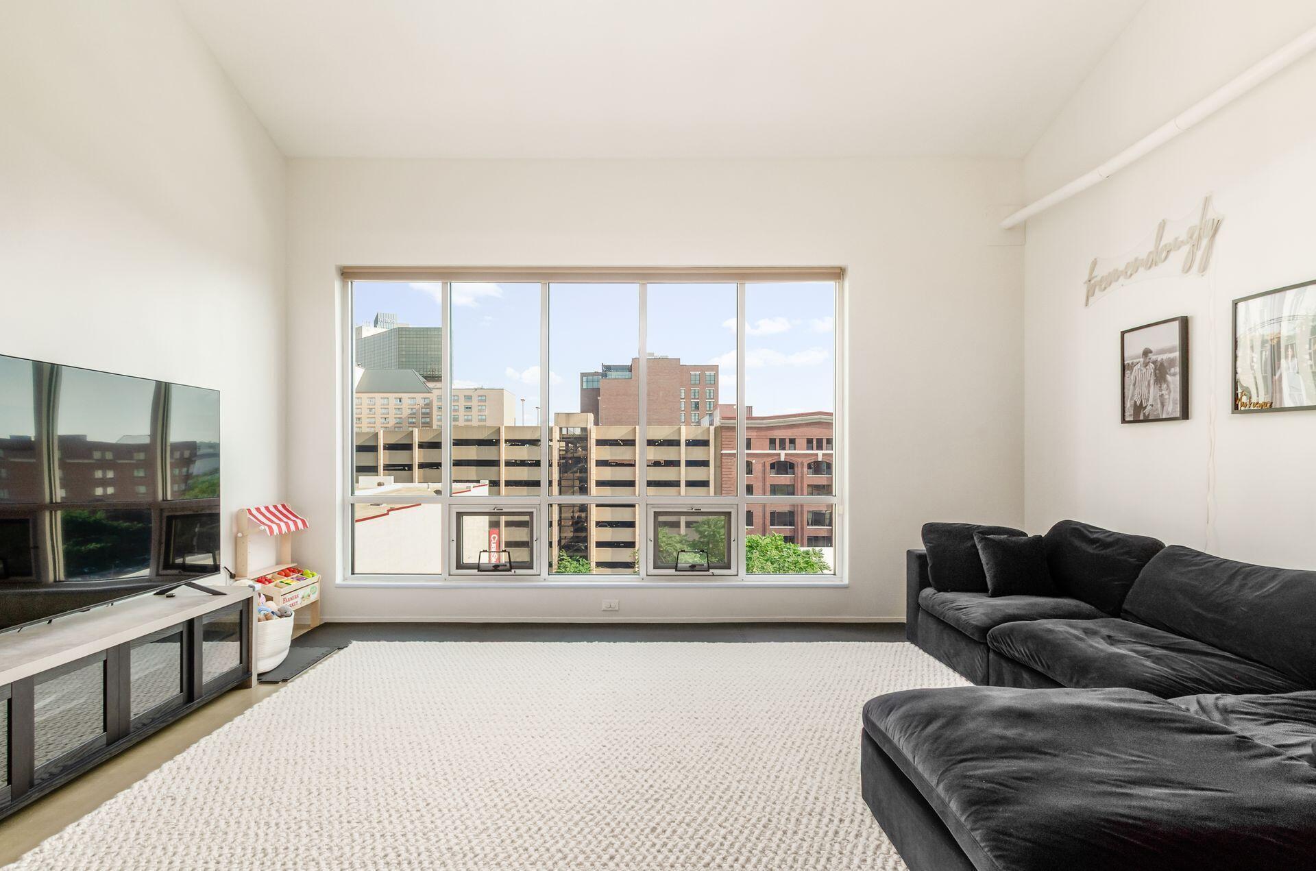 60 East Spring Street, Unit 503 Columbus, OH 43215 - Photo 12 of 49 013_0 E Spring St Apt 503036a