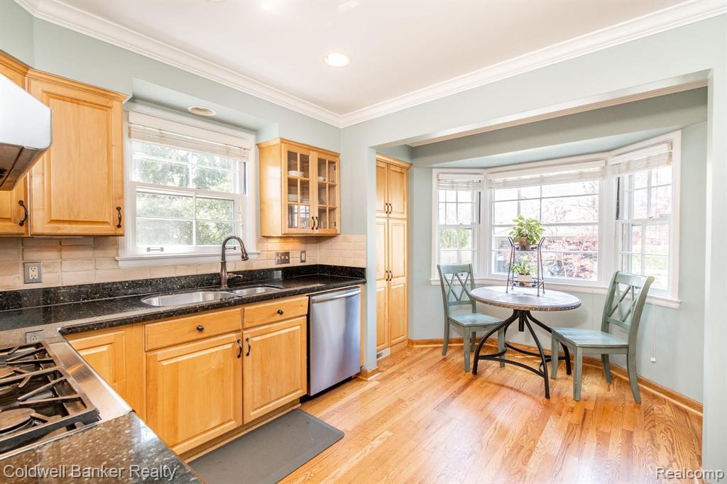 320 Touraine Road Grosse Pointe Farms, MI 48236 - Photo 20 of 60