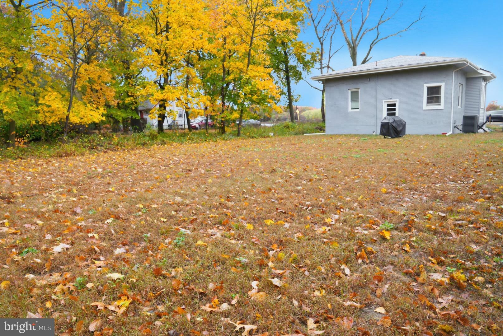 859 Cattell Road Wenonah, NJ 08090 - Photo 21 of 24 a house with a outdoor space