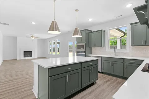$579,900 | 982 Homepark Circle, Buford, GA 30518