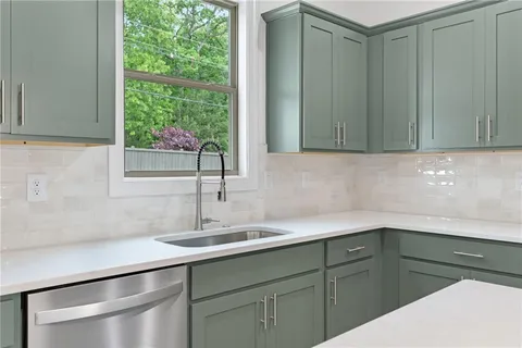 $579,900 | 982 Homepark Circle, Buford, GA 30518