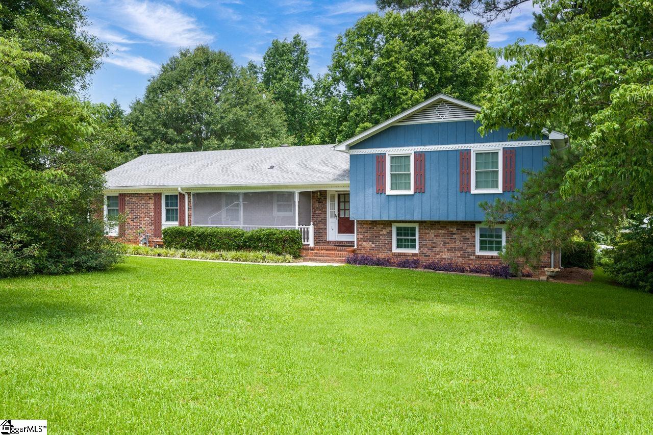 14 Rollingreen Road Greer, SC 29651 - Photo 2 of 34