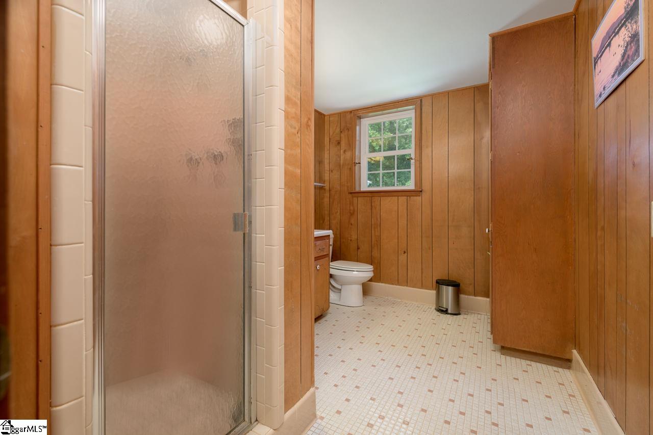 14 Rollingreen Road Greer, SC 29651 - Photo 31 of 34