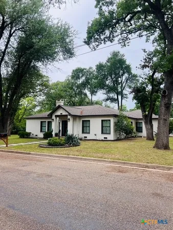 $379,000 | 1806 North Harding Avenue, Cameron, TX 76520
