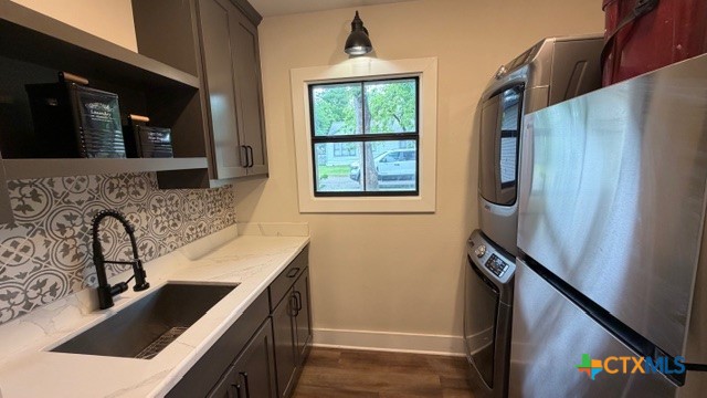 1806 North Harding Avenue Cameron, TX 76520 - Photo 12 of 25 Laundry room off the kitchen