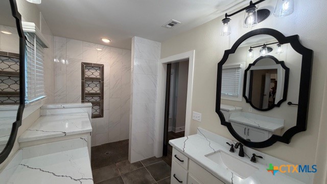 1806 North Harding Avenue Cameron, TX 76520 - Photo 16 of 25 Main Bathroom