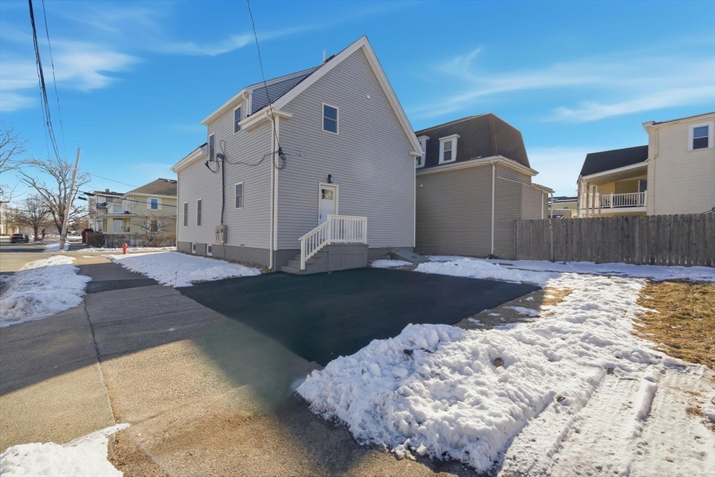 1 Clough Street Lynn, MA 01902 - Photo 3 of 27