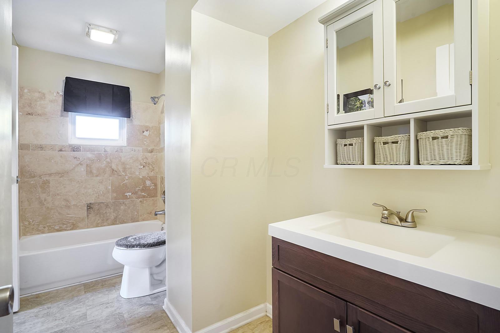 1487 Fullen Road Columbus, OH 43229 - Photo 14 of 31 Gallery Image 14