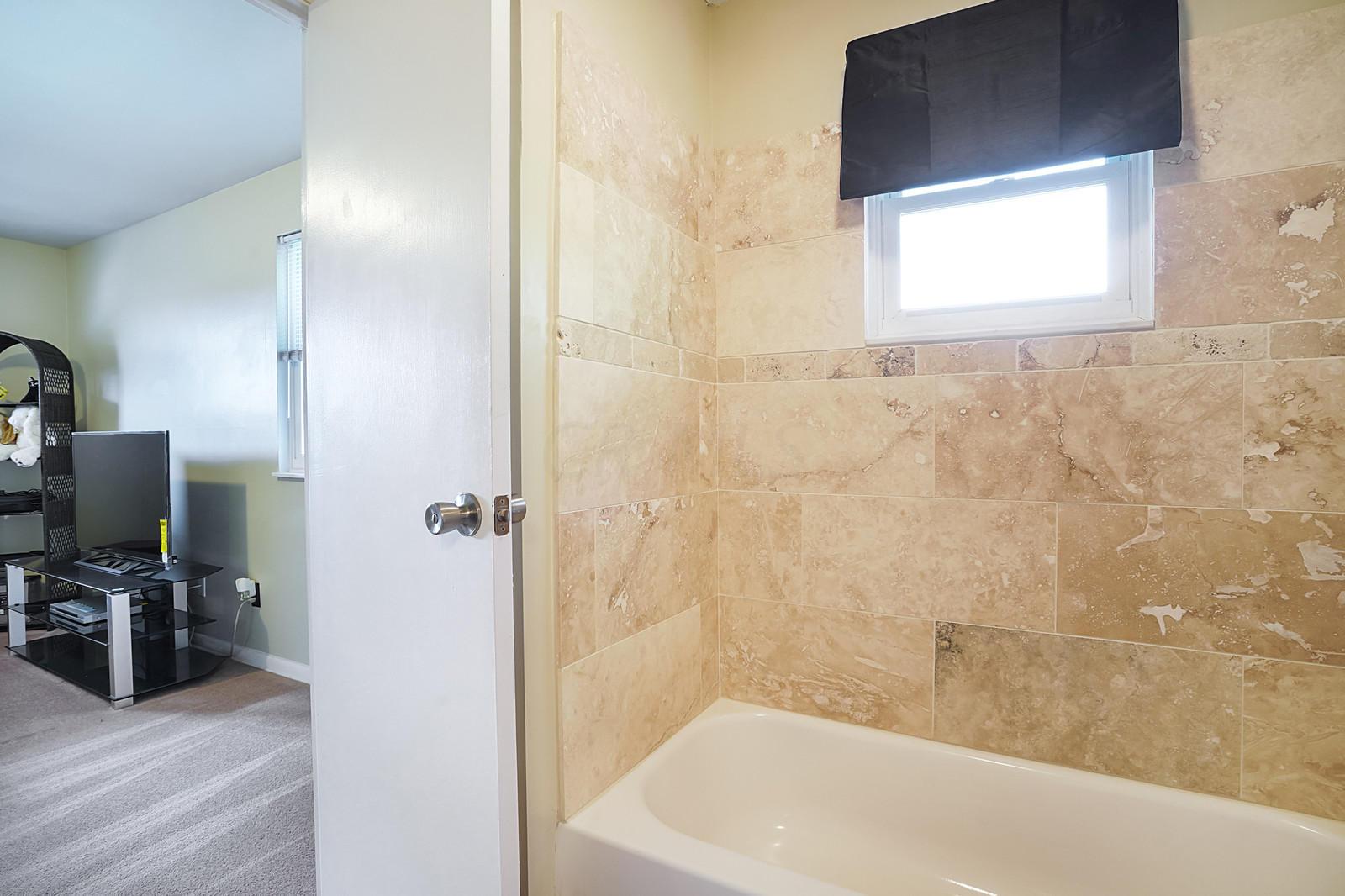 1487 Fullen Road Columbus, OH 43229 - Photo 17 of 31 Gallery Image 17