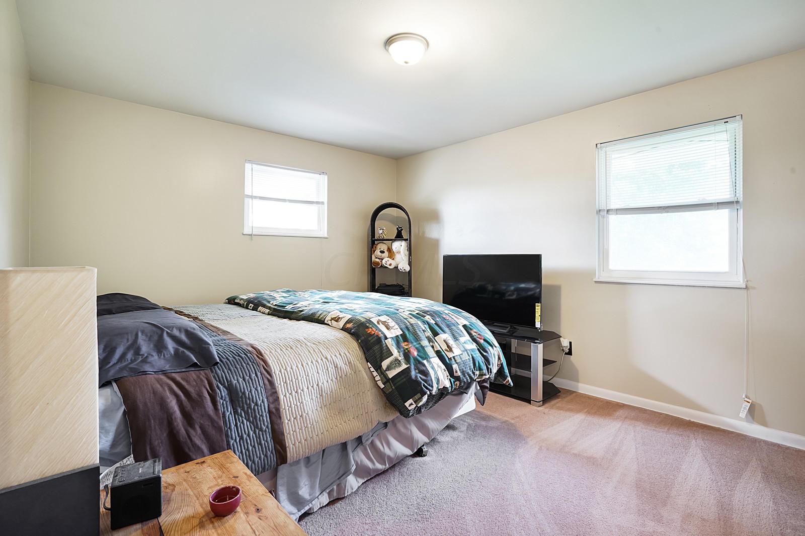 1487 Fullen Road Columbus, OH 43229 - Photo 20 of 31 Gallery Image 20