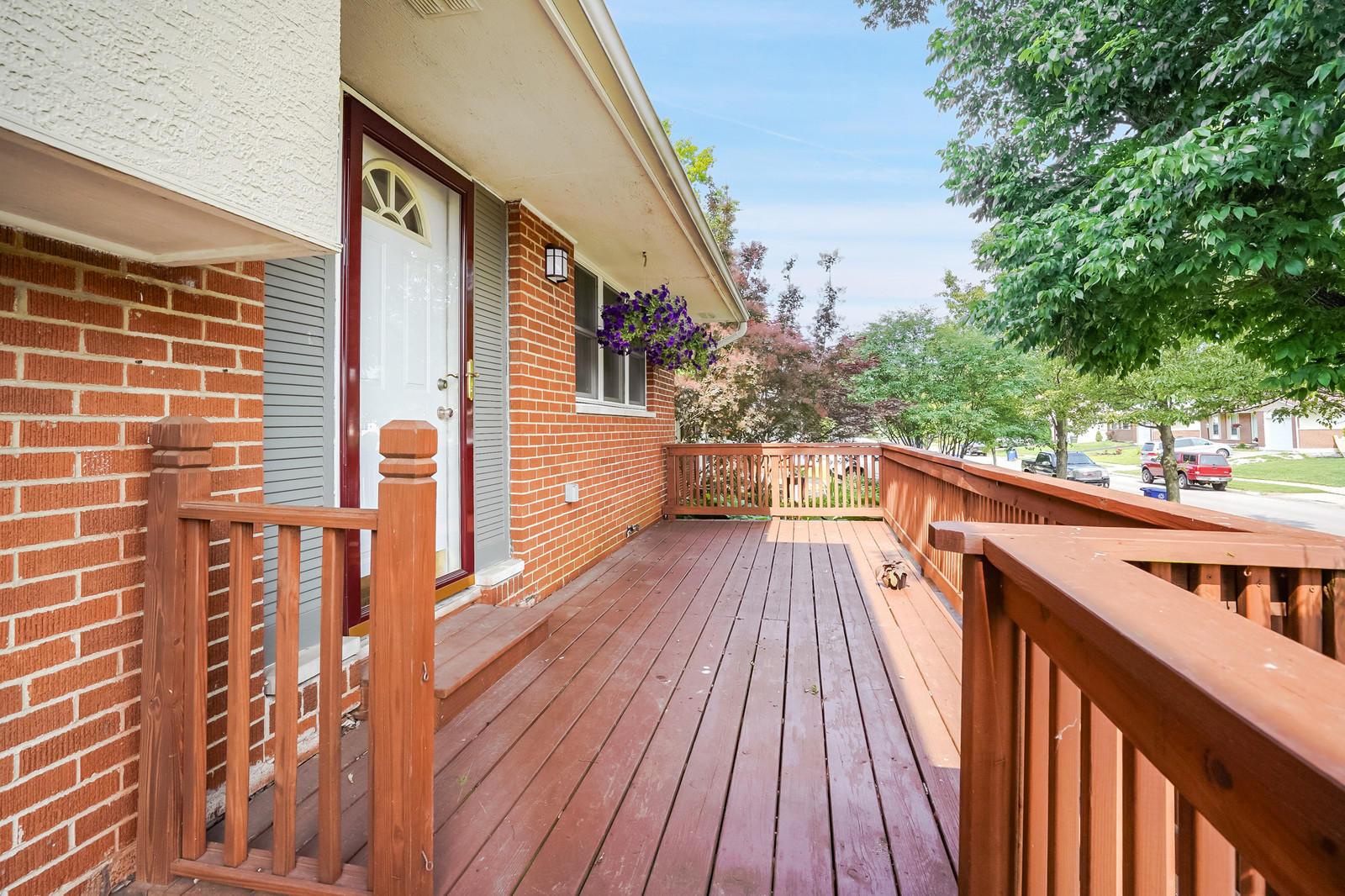 1487 Fullen Road Columbus, OH 43229 - Photo 4 of 31 Gallery Image 4