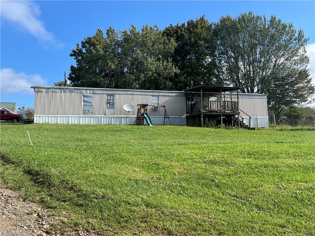 66 Emory Road Hillsville, VA 24343 - Photo 4 of 15 Gallery Image 4