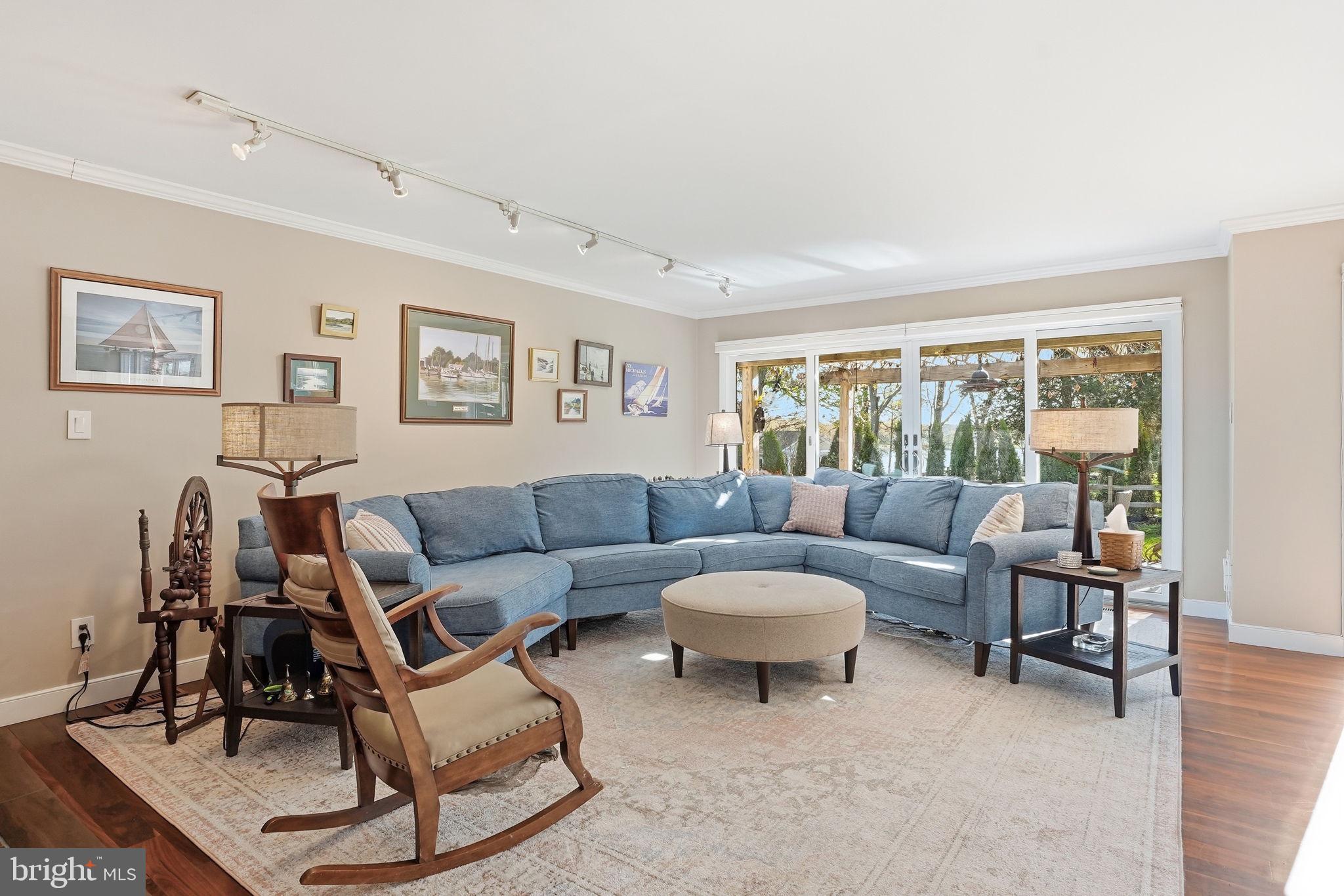 28540 Holden Road Easton, MD 21601 - Photo 10 of 55 Living Room