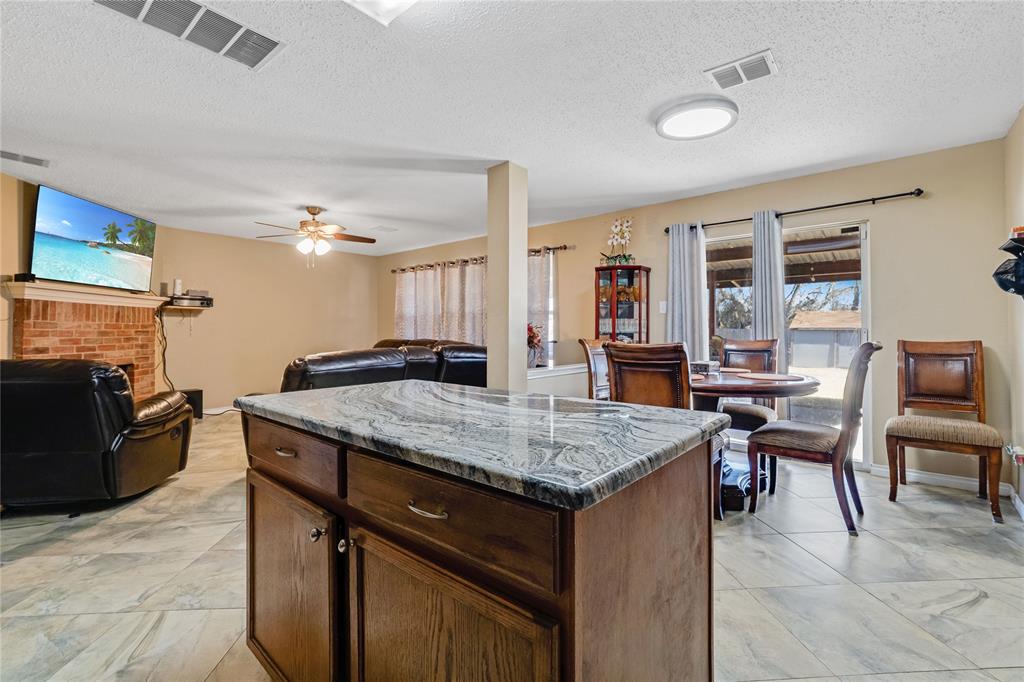 1032 Hampton Drive Forney, TX 75126 - Photo 9 of 32