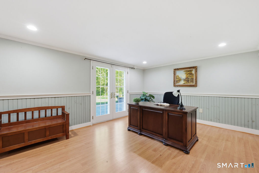 8 Penwood Road Bloomfield, CT 06002 - Photo 26 of 35