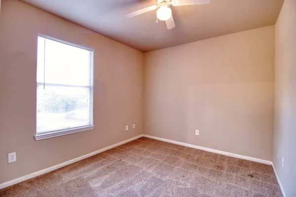 $2,000 | 1622 Dove Run, Brookshire, TX 77423