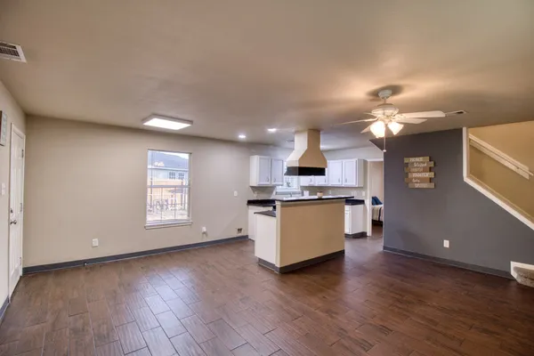 $2,000 | 1622 Dove Run, Brookshire, TX 77423