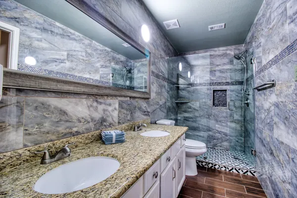 $2,000 | 1622 Dove Run, Brookshire, TX 77423