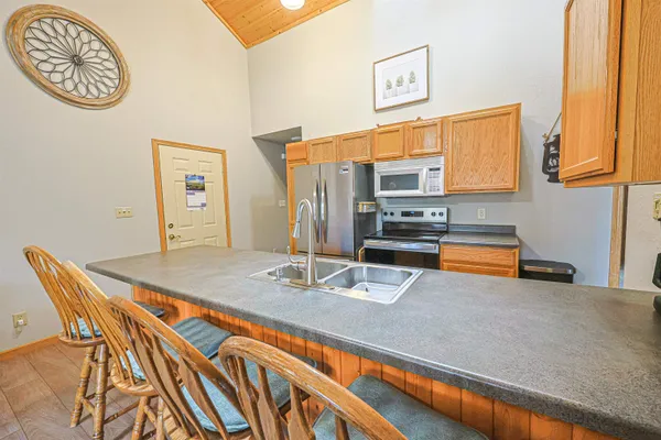 $219,900 | N10911 Peshtigo River Lane, Crivitz, WI 54114