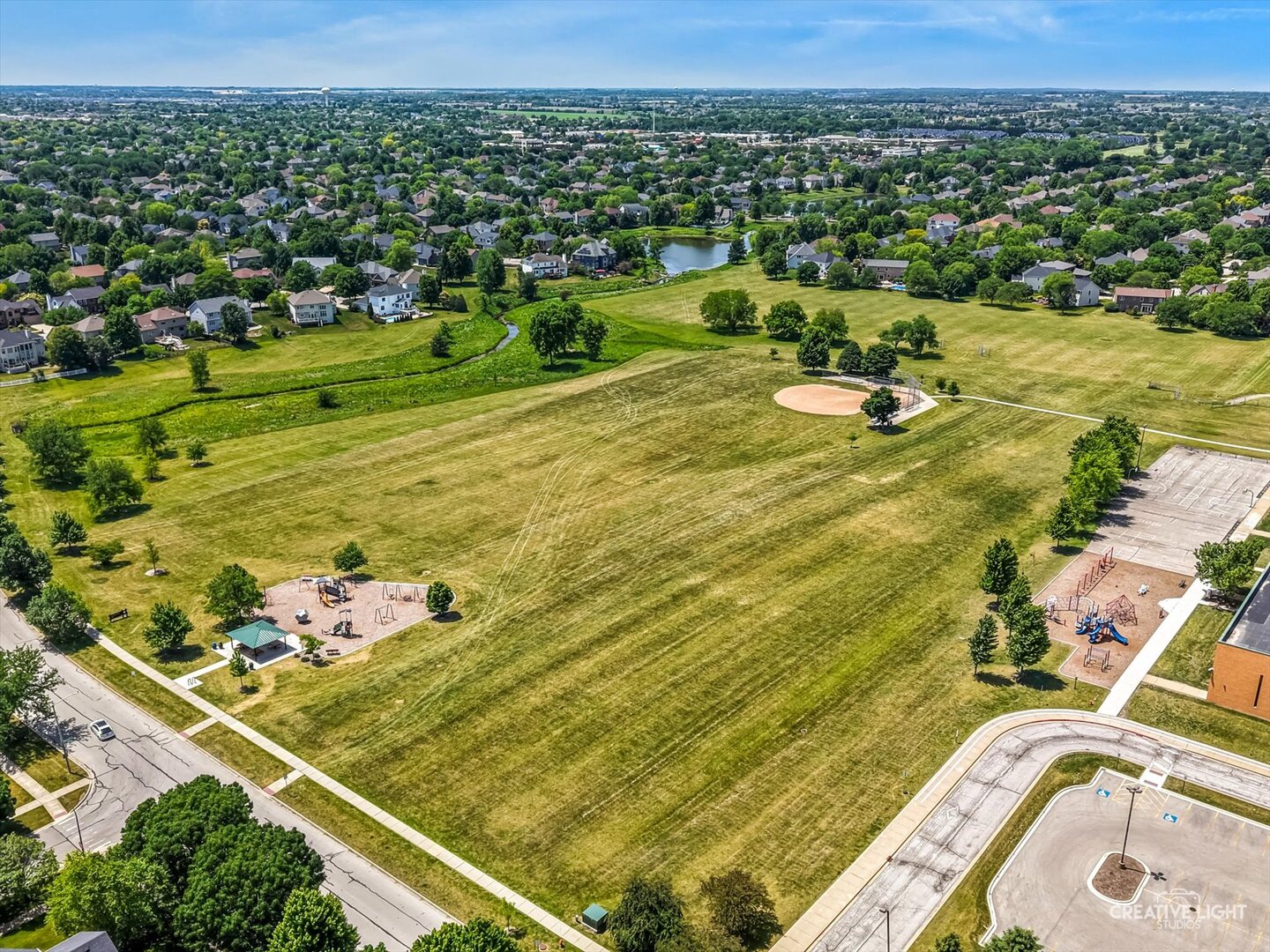 2124 Wicklow Road Naperville, IL 60564 - Photo 43 of 46