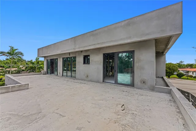 a view of an entryway