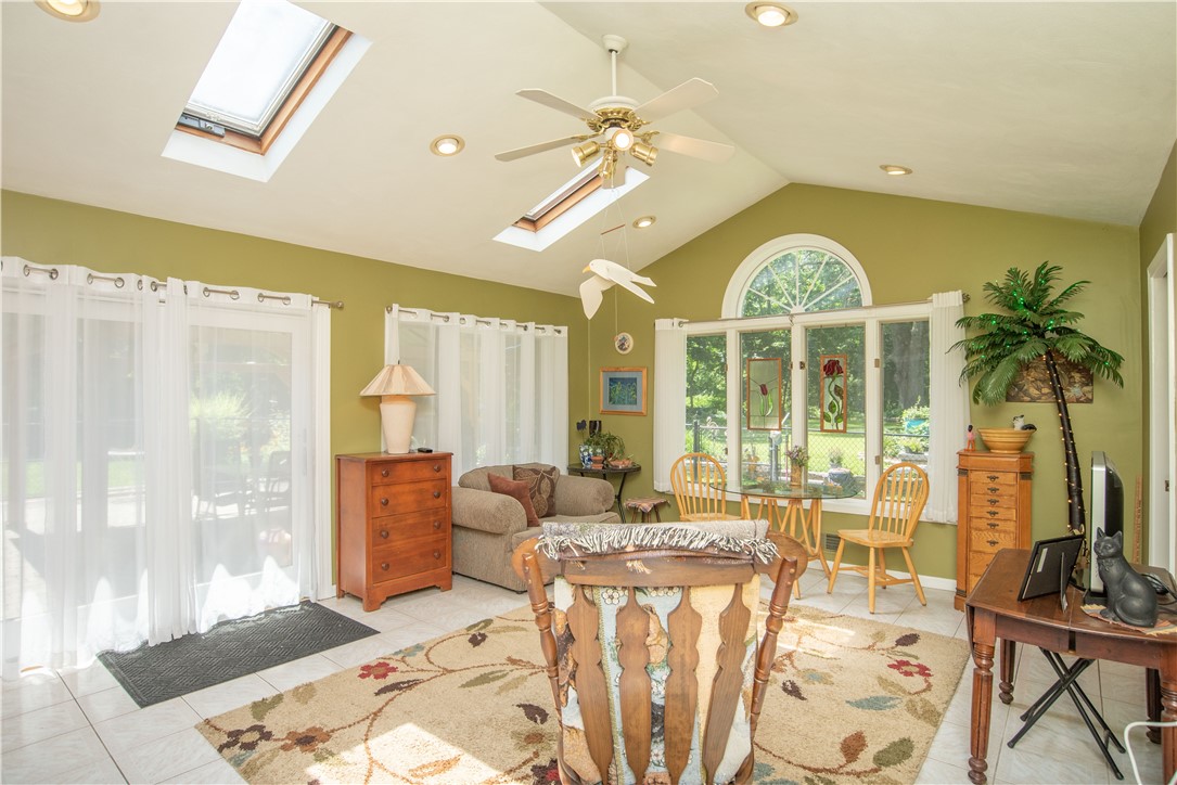 256 West Greenville Road Scituate, RI 02857 - Photo 8 of 26