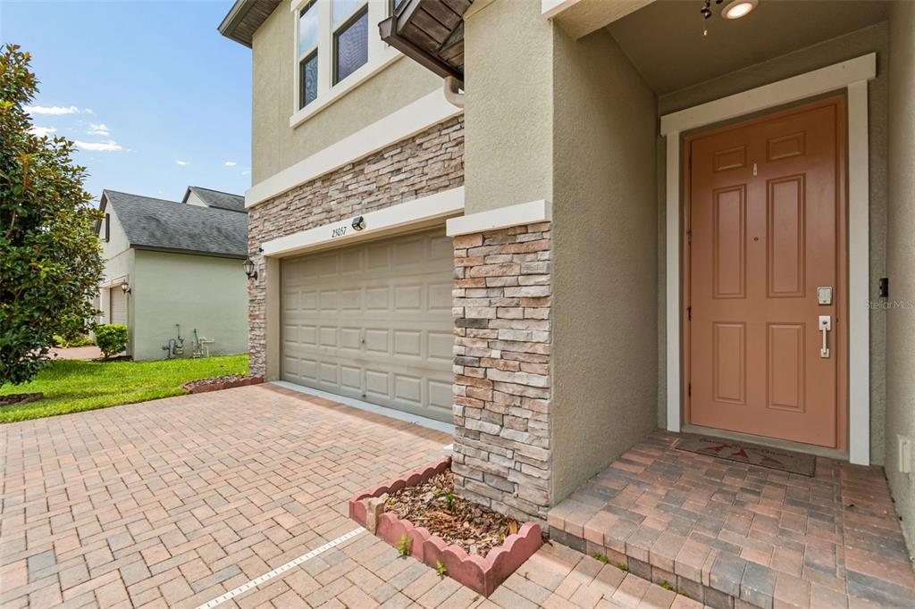 25057 Lambrusco Loop Lutz, FL 33559 - Photo 4 of 50
