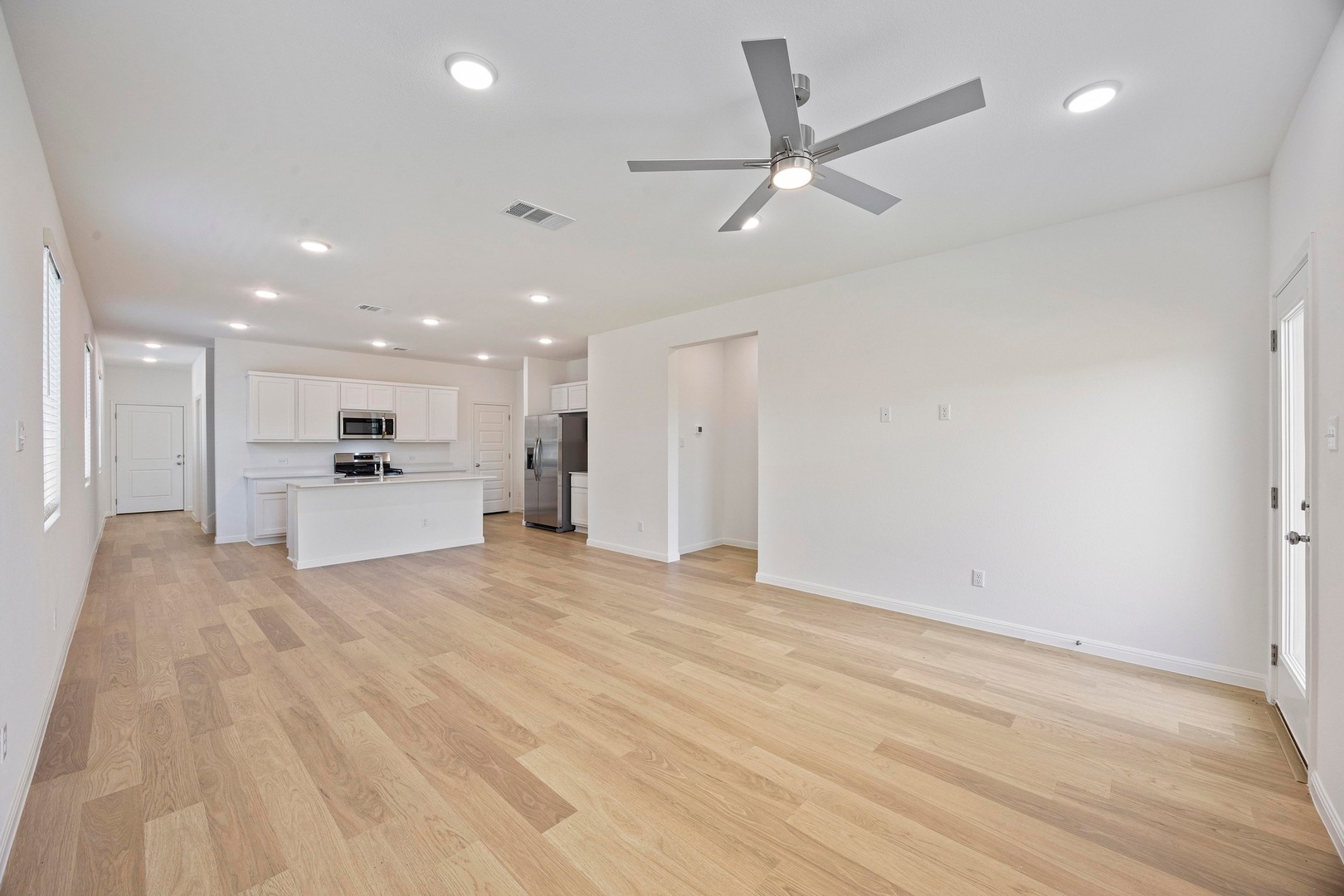 196 Hornet Street Elgin, TX 78621 - Photo 13 of 29