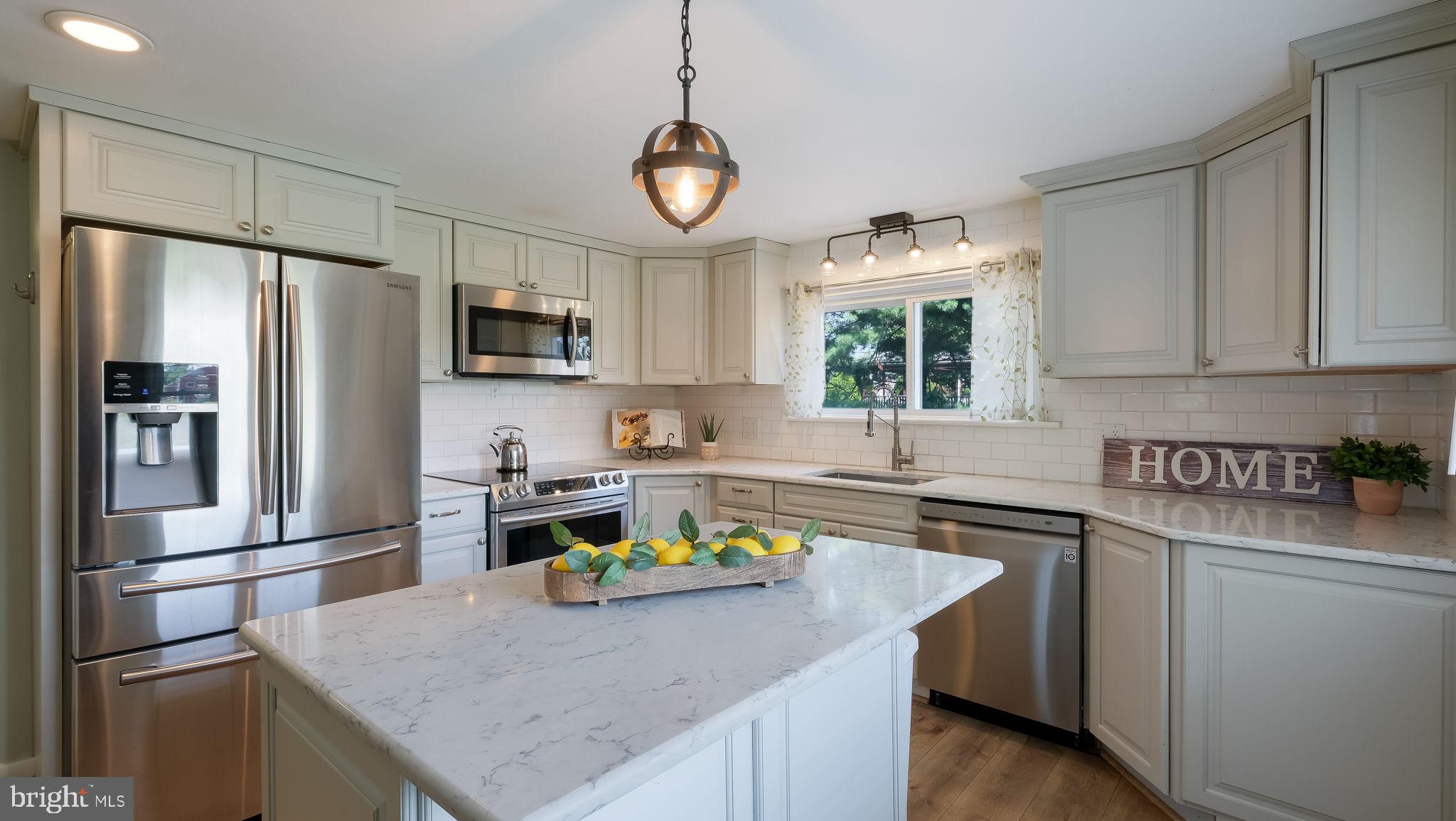 1034 Old Bethlehem Road Perkasie, PA 18944 - Photo 5 of 19 LARGE KITCHEN ISLAND