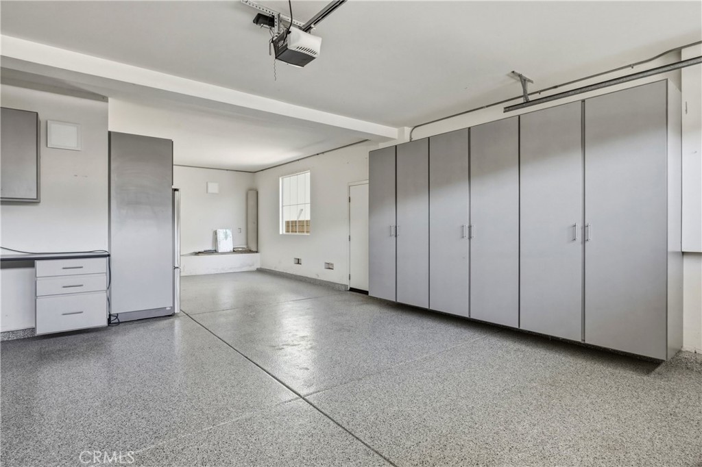 32056 Red Mountain Way Temecula, CA 92592 - Photo 24 of 28 a view of a room with cabinet and mirrors