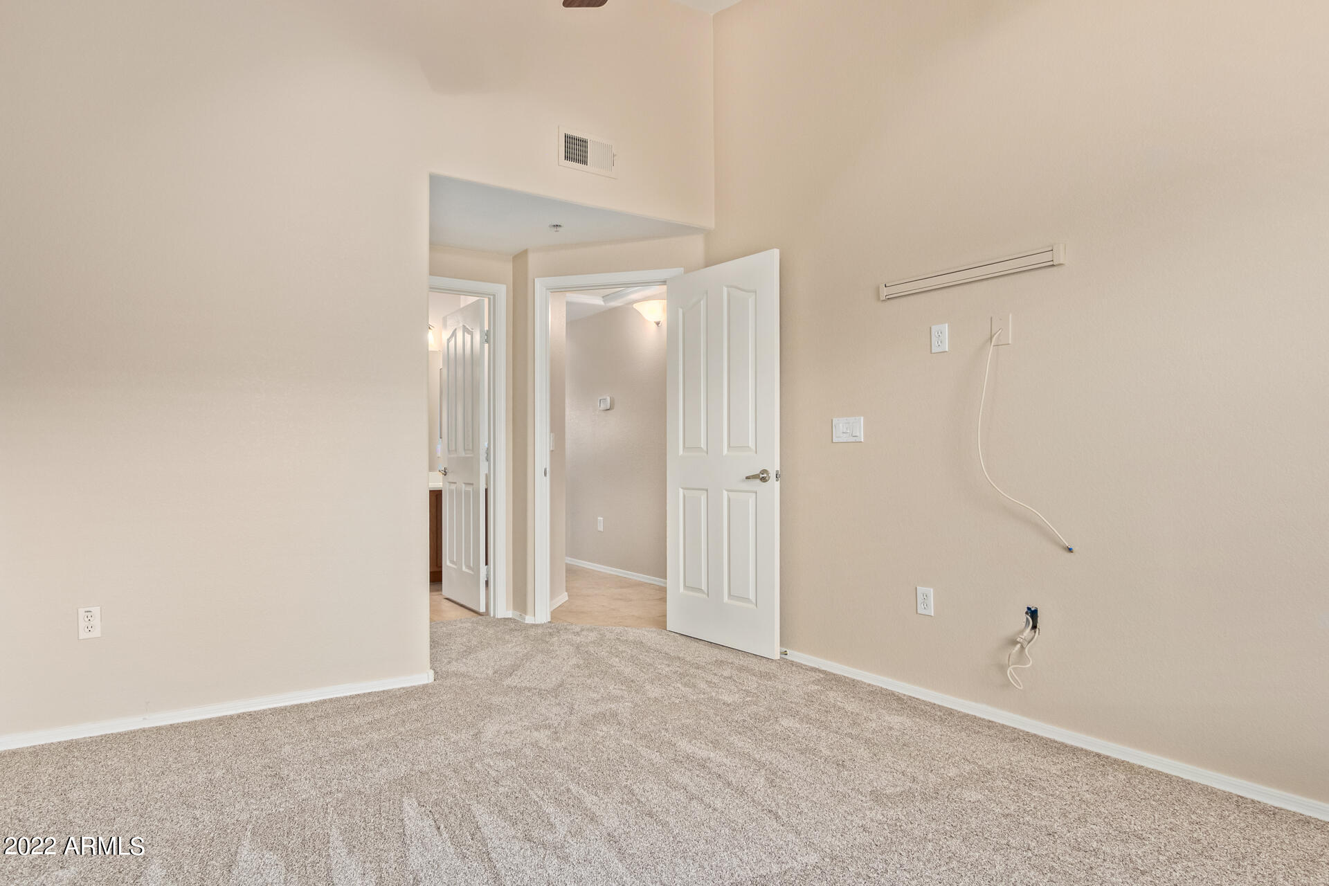 2150 West Alameda Road, Unit 1391 Phoenix, AZ 85085 - Photo 26 of 63 a view of an empty room