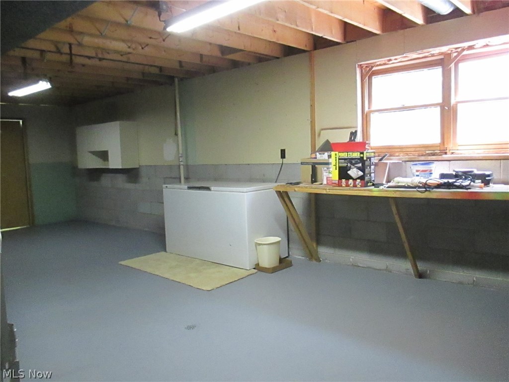 1408 Wilson Sharpsville Road Cortland, OH 44410 - Photo 23 of 35