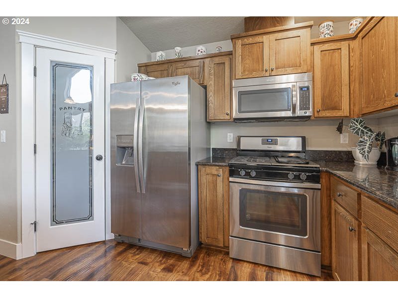 2152 Equestrian Loop South Salem, OR 97302 - Photo 10 of 45 Gallery Image 10