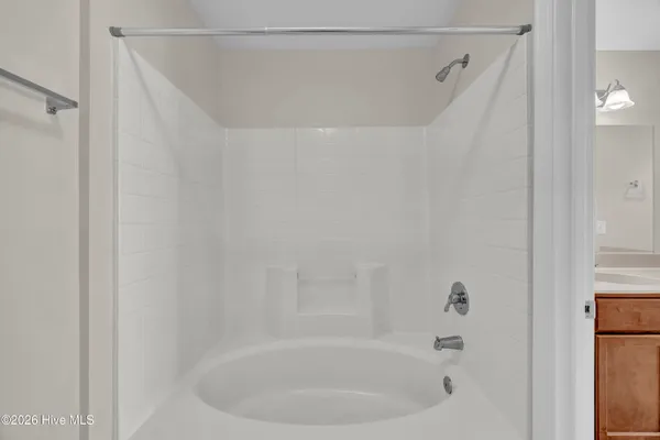 $1,650 | 4429 Jay Bird Circle, Unit 103, Wilmington, NC 28412