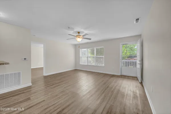 $1,650 | 4429 Jay Bird Circle, Unit 103, Wilmington, NC 28412