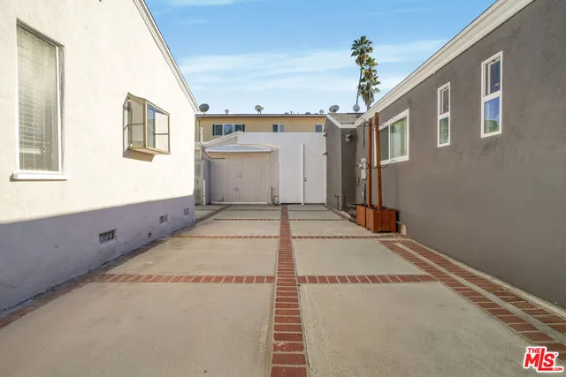 $4,900 | 10226 Regent Street, Los Angeles, CA 90034