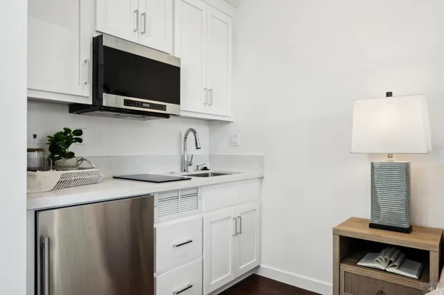 $1,144,000 | 65 Riverbend Lane, Petaluma, CA 94952