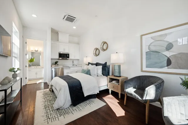 $1,149,880 | 65 Riverbend Lane, Petaluma, CA 94952