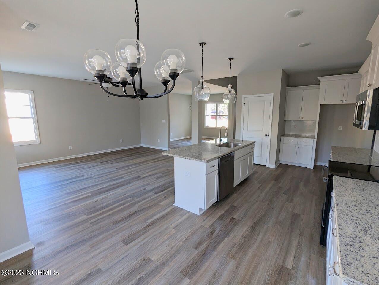 6937 Calloway Road Aberdeen, NC 28315 - Photo 8 of 25 6937 Final 5