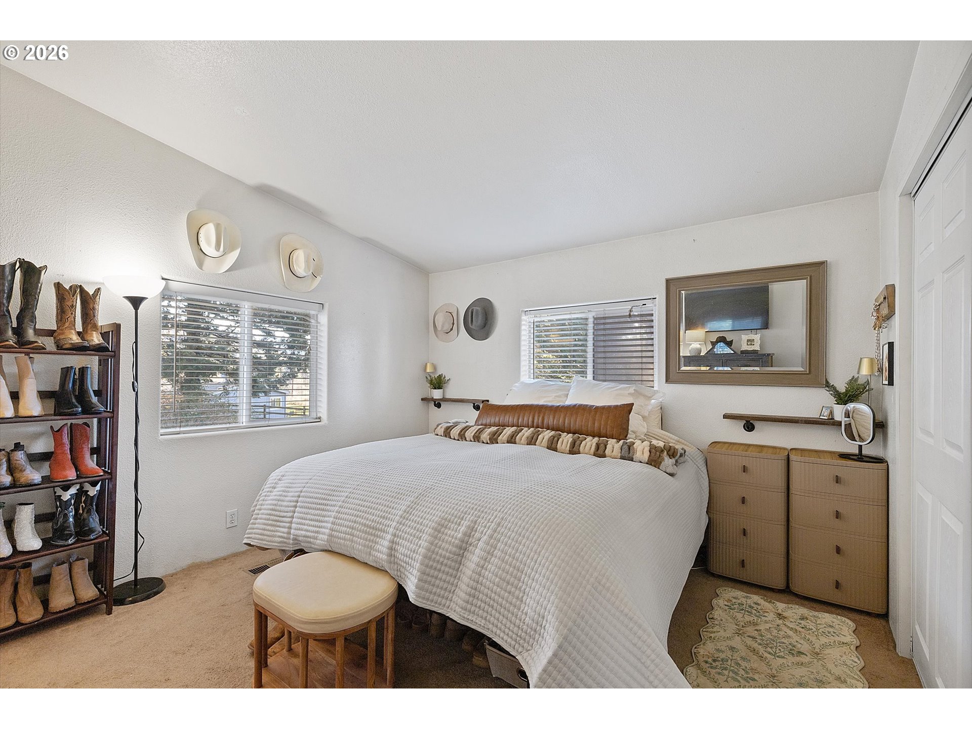 123 North Jade Way Otis, OR 97368 - Photo 11 of 35 Bedroom, Primary