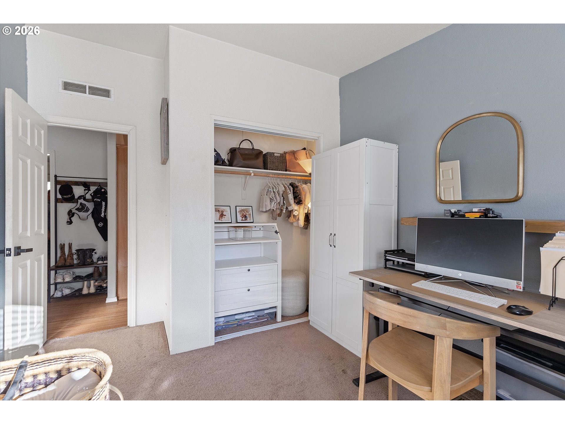 123 North Jade Way Otis, OR 97368 - Photo 17 of 35 Attached Bathroom #3