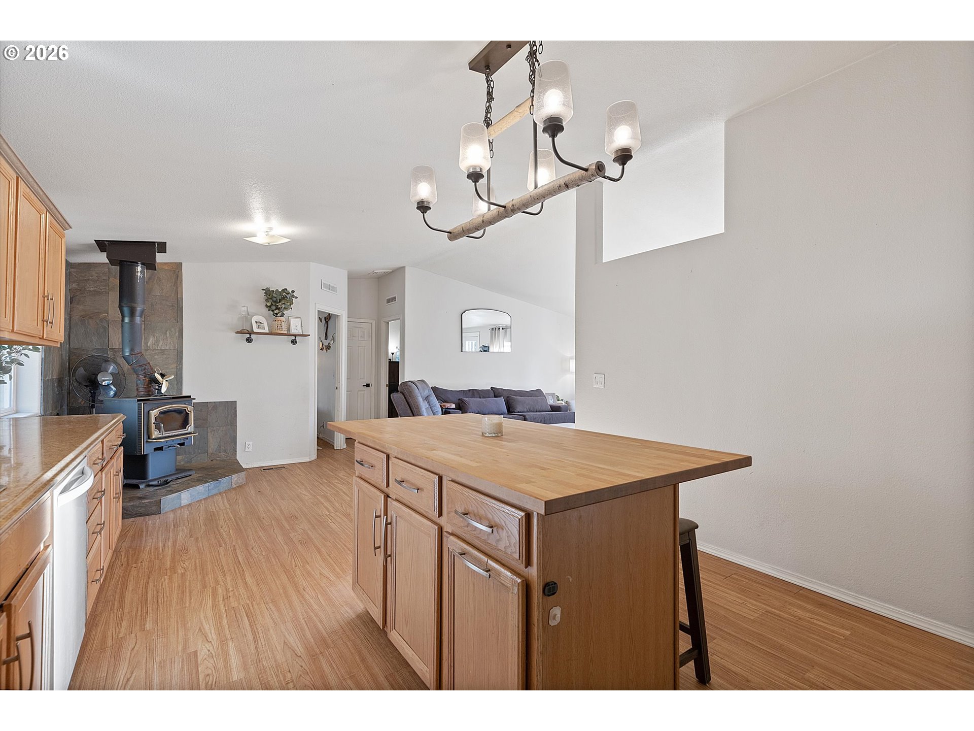 123 North Jade Way Otis, OR 97368 - Photo 8 of 35 Kitchen