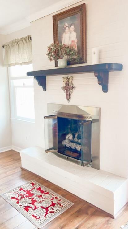 3618 Country Club Road Morehead City, NC 28557 - Photo 16 of 23 3618 Fireplace L