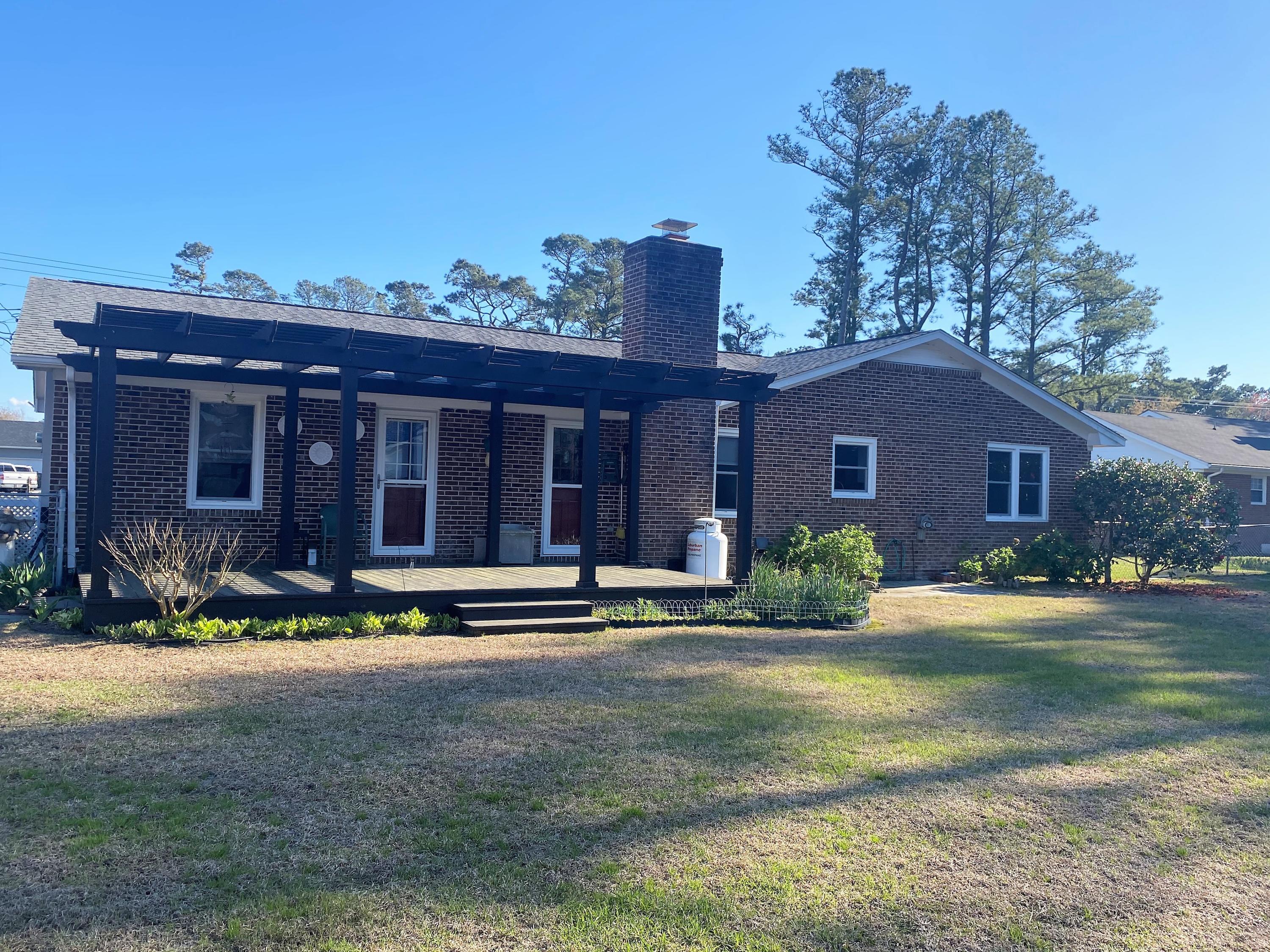 3618 Country Club Road Morehead City, NC 28557 - Photo 8 of 23 3618 back full