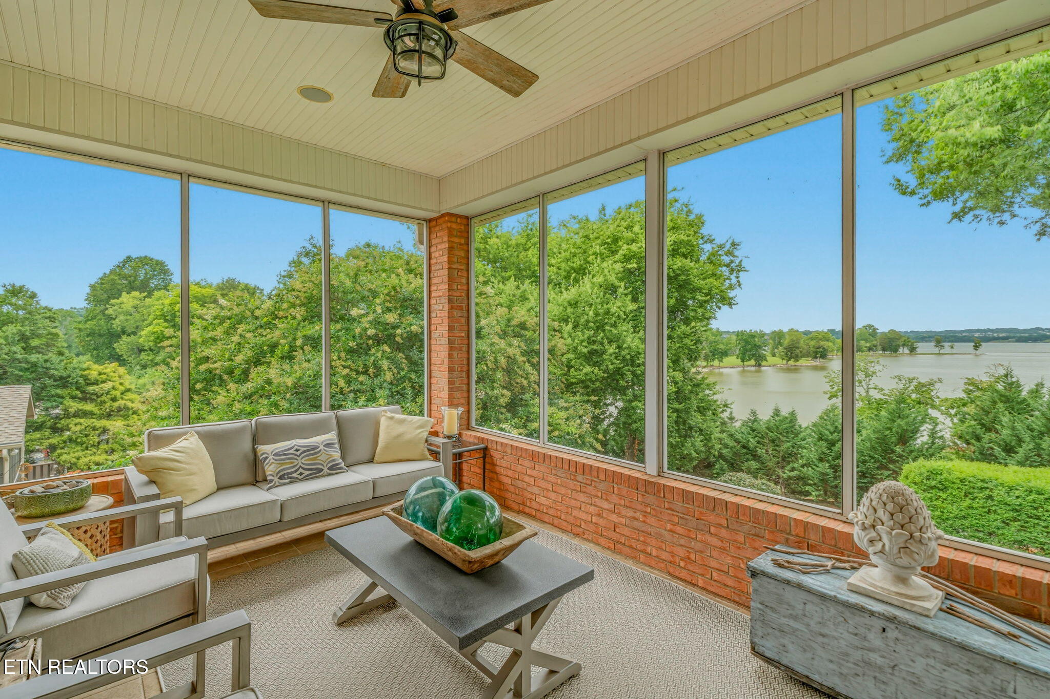 9627 Mariners Point Knoxville, TN 37922 - Photo 19 of 60 13-web-or-mls-9627 Mariners Point-12
