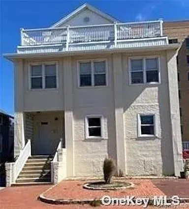 $2,600 | 110 Grand Boulevard, Unit 4, Long Beach, NY 11561