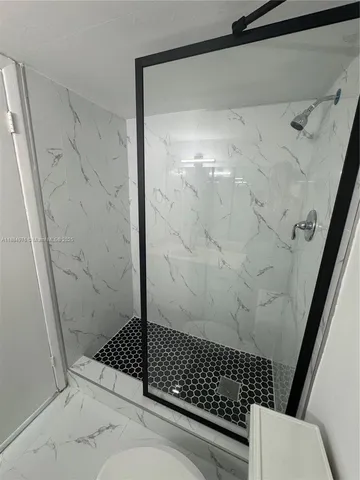 $3,200 | 6039 Collins Avenue, Unit 1236, Miami Beach, FL 33140