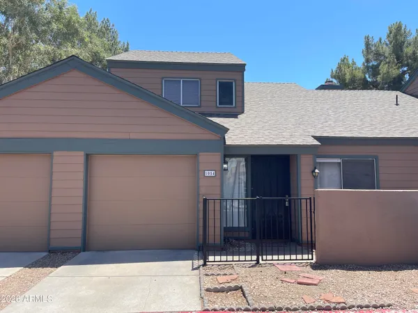 $1,745 | 14002 North 49th Avenue, Unit 1054, Glendale, AZ 85306