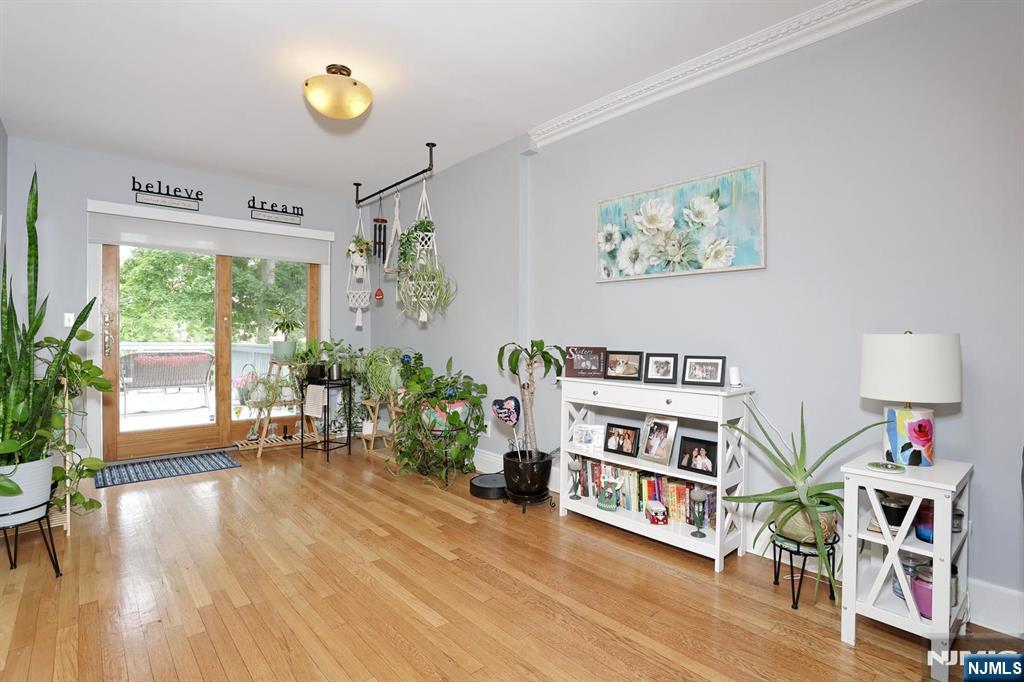 117 Roxbury Road Dumont, NJ 07628 - Photo 7 of 49